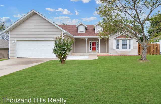 147 Daless Ct - 147 Daless Court, Hollister, MO 65672