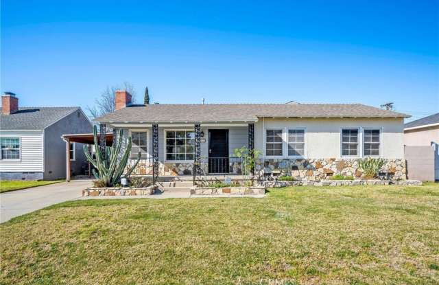 2113 N Lamer photos photos