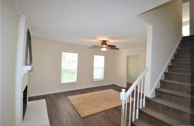 2700 Lawton Bluff Road Gallery 4