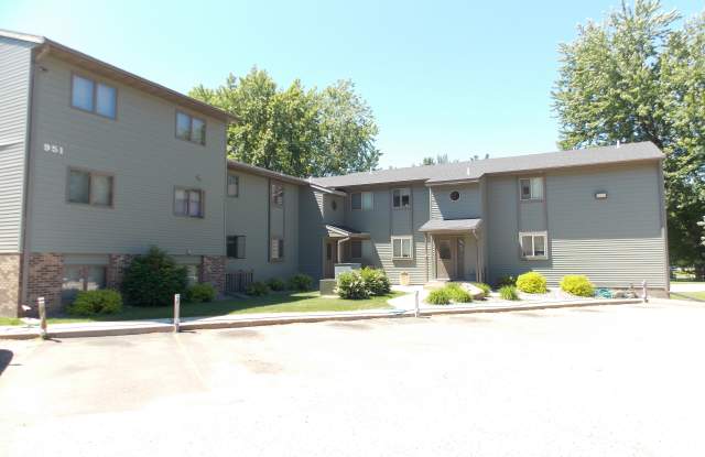 951 River Ave N photos photos