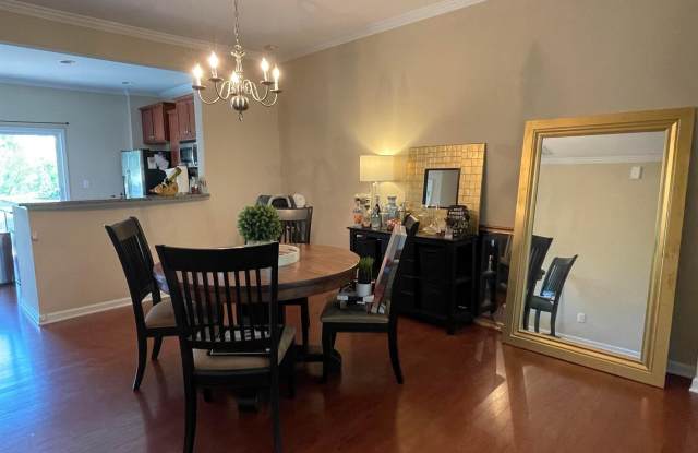 1002 Summerhouse Road Gallery 3