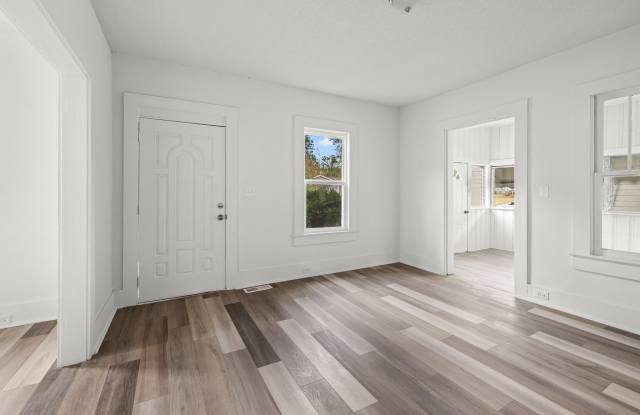 1757 48th Street Ensley Gallery 4
