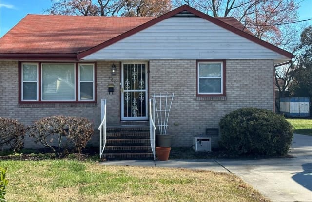 560 Greenbriar Avenue - 560 Greenbriar Avenue, Hampton, VA 23661