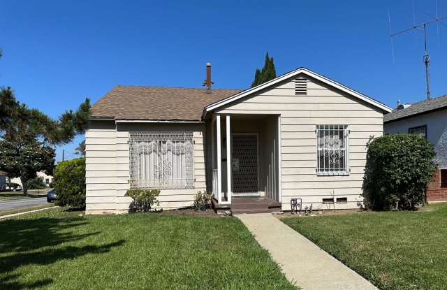 Single Family Home in Westmont For Rent! photos photos