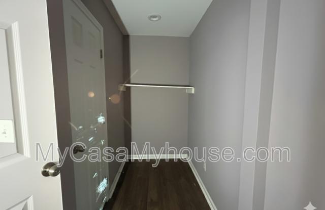 1348 Austin Street Gallery 4