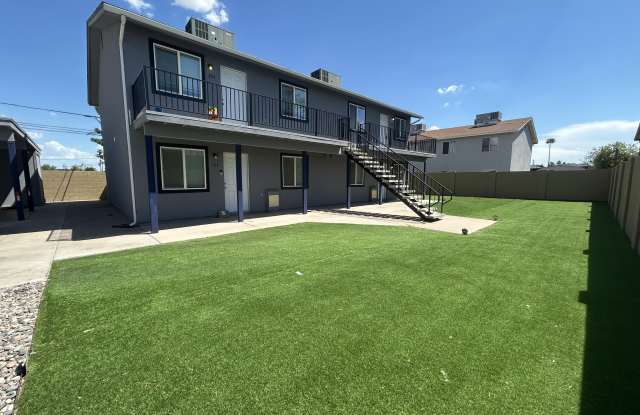 137 N Phyllis Apt 102 Gallery 1