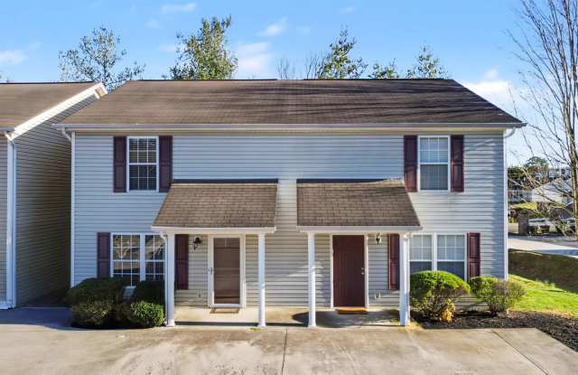 Knoxville 37912 - 2 bedroom 1.5 bath condo - call Jean Chung 865-386-1022 photos photos