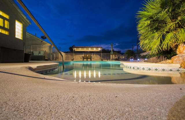 3450 Thunderbird Ln Gallery 2