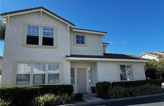 4 Maison - 4 Maison, Aliso Viejo, CA 92656