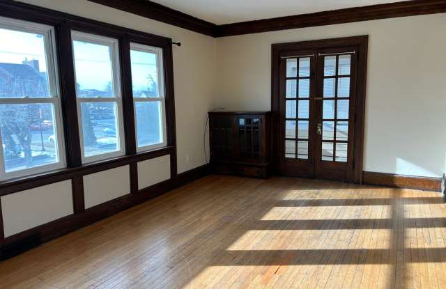 226 Upper photos photos