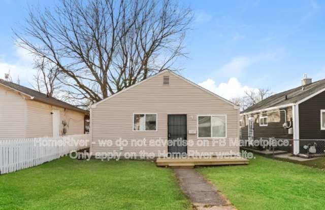 2812 N Lasalle St photos photos