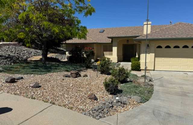 Beautiful 3 Bedroom Home located in Prescott photos photos