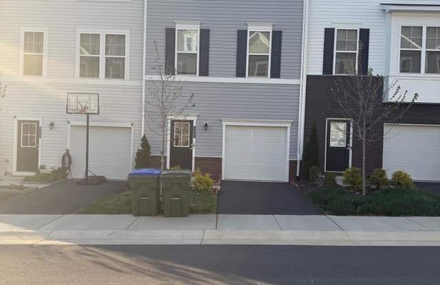 308 HUFF DRIVE photos photos