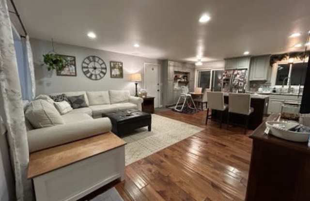 7341 Bridlewood Curve - 7341 Bridlewood Curve, Eden Prairie, MN 55346