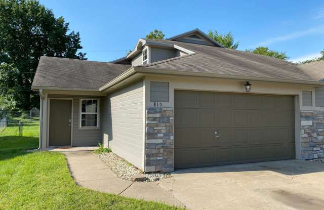 FENCED BACKYARD! TWO CAR GARAGE! MASTER SUITE! photos photos