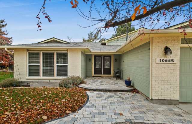 Beautiful Tri-Level in South Boise! photos photos