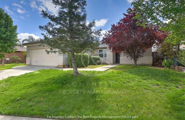 Beautifully maintained 4 bedroom 2 bath home! photos photos