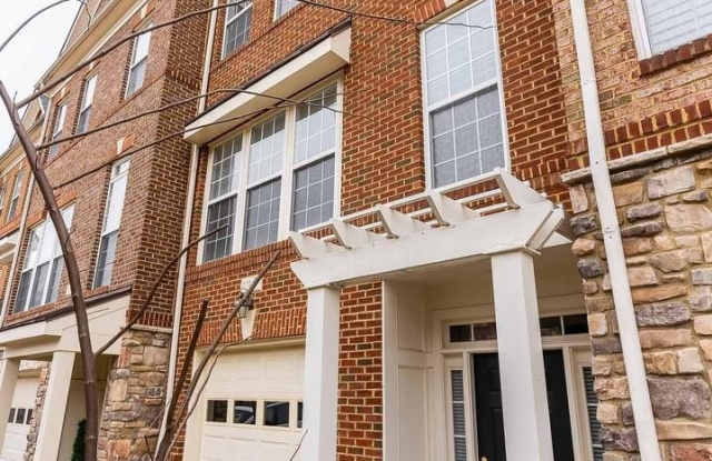 21927 WINDY OAKS Square Gallery 3