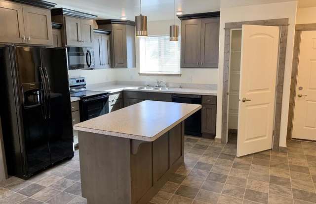 821 Gibbon Street - 1 photos photos