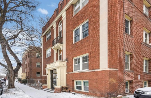 2739 Girard Avenue S - 2739 Girard Avenue South, Minneapolis, MN 55408