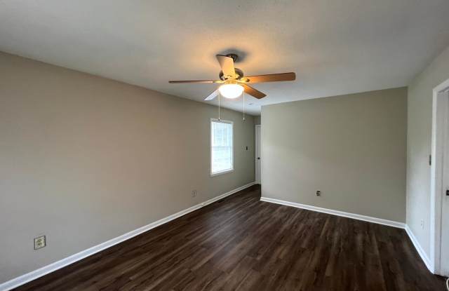 109 Deerfield Drive~ Deerfield Gallery 3