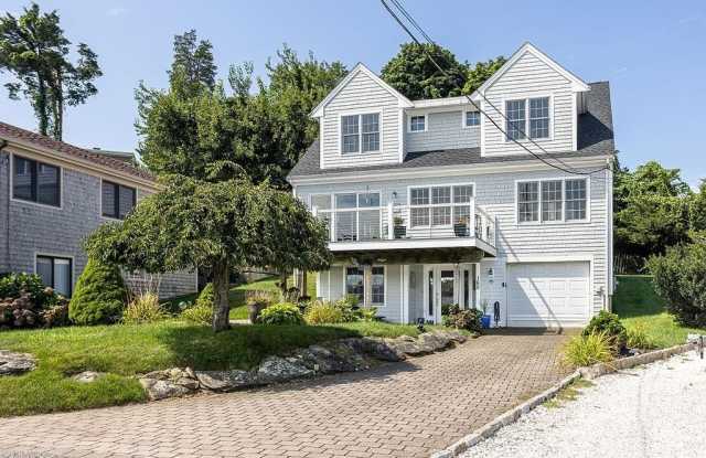 160 Sakonnet Drive - 160 Sakonnet Drive, Newport County, RI 02871