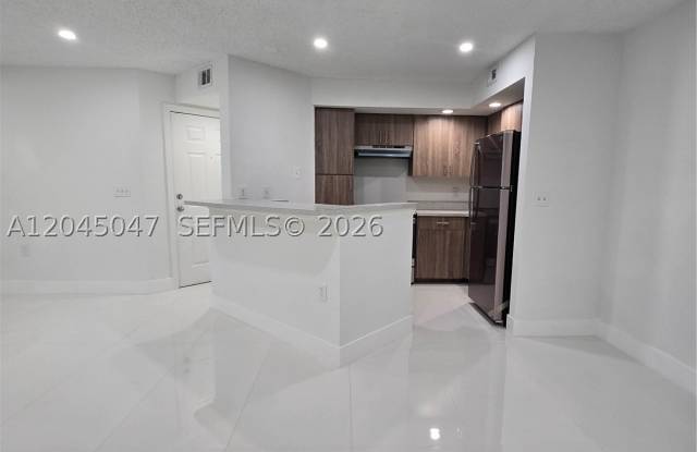 595 Vista Isles Dr Gallery 4