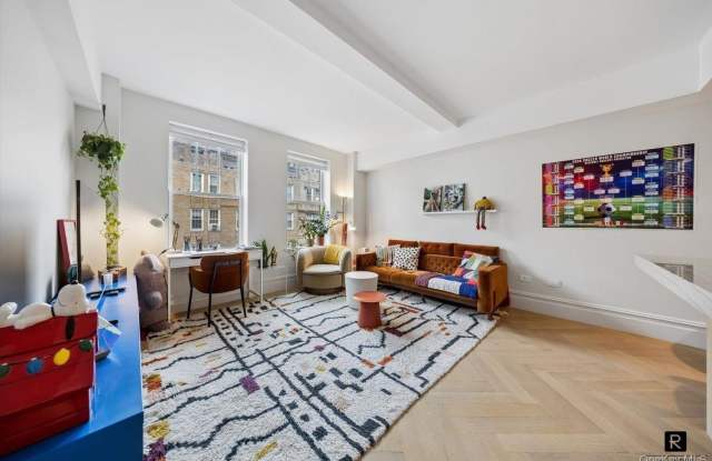 150 W 82nd Street Gallery 2