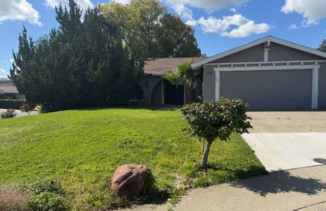 4901 Autumntree Court Sacramento -Spacious 3-Bedroom Home with Premium HOA Amenities photos photos