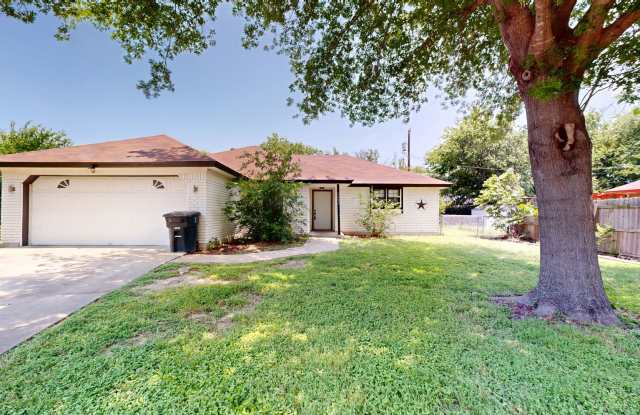 REMODELED 3 BEDROOM 2 BATH ALL TILE HOUSE!!! photos photos