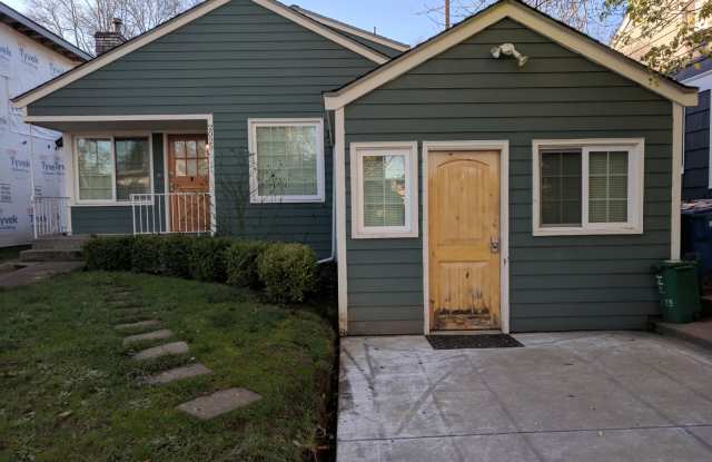 2029 McGilvra Boulevard East Gallery 3
