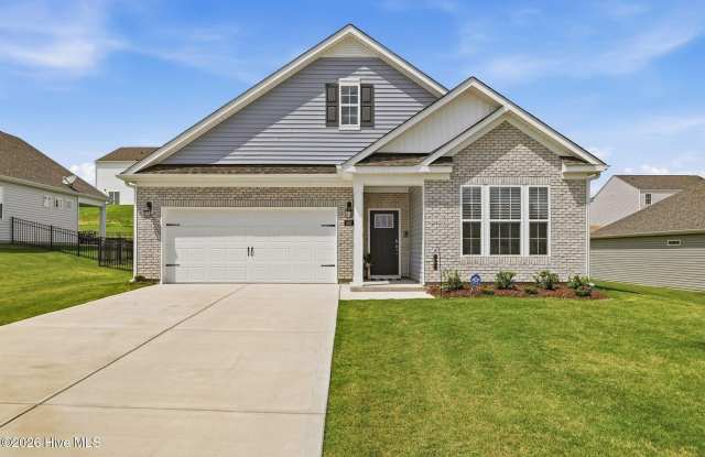 607 Pine Dune Lane Gallery 1