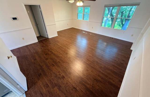 7007 CIPRIANO WOODS CT Gallery 2