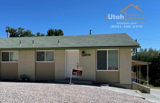 483 East 2800 North photos photos