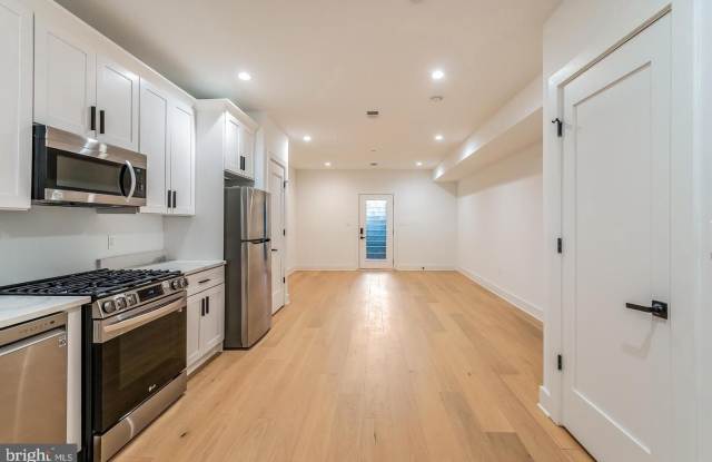 2228 13TH Street NW Gallery 3