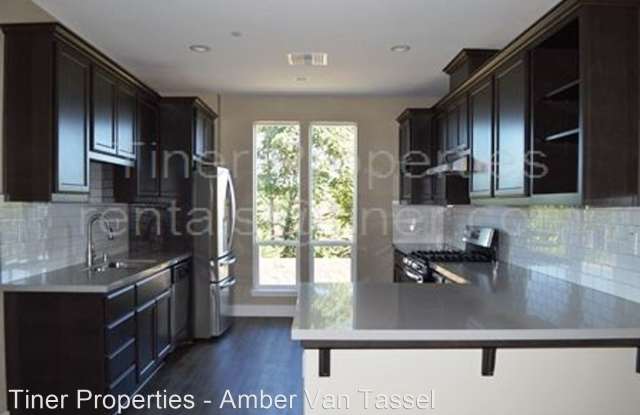 1002 Mud Pie Lane Gallery 2