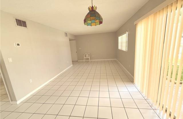 4923 Vincennes Court Gallery 4