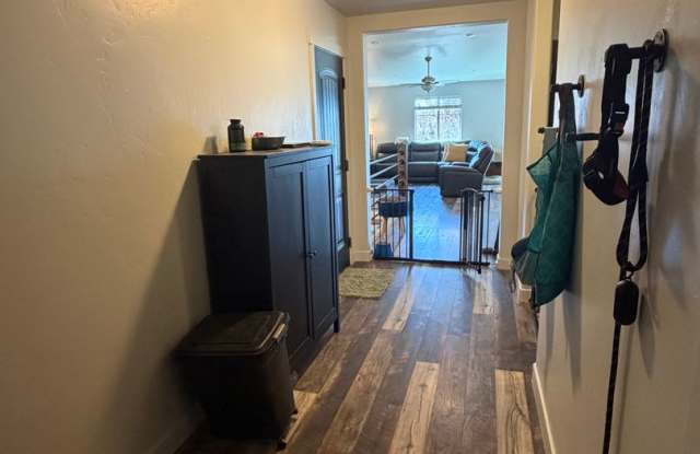 Spacious Home!! Gallery 4