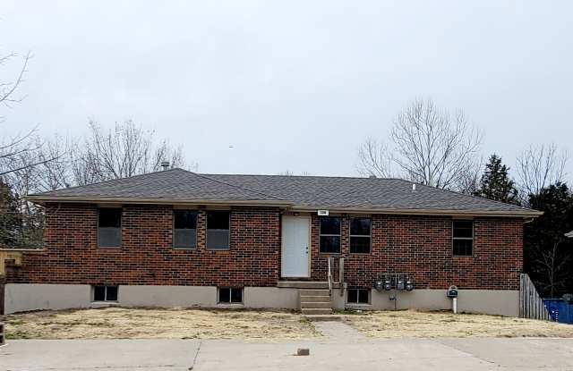 128 Southeast 235th Road - 2 Gallery 1