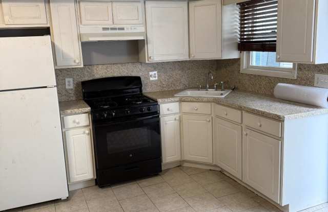 59 Lisa Lane photos photos