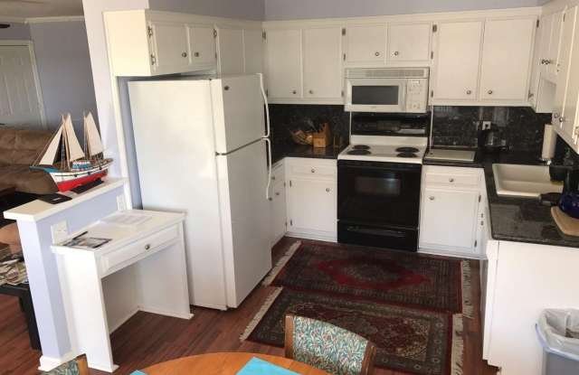 1910 Roosevelt Avenue Unit #5 Gallery 4