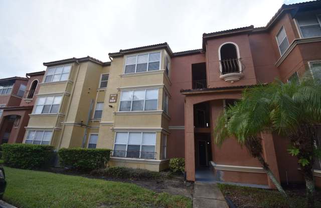 1/1 in near Mall at Mellinnia! AVAILABLE NOW! photos photos