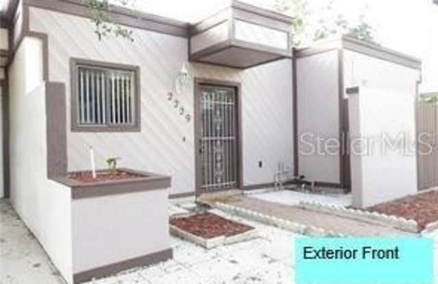 2229 PINEWOOD VILLAS DRIVE Gallery 3