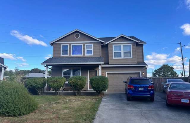 Two Story 4 Bedroom with a Large Fenced Yard! photos photos