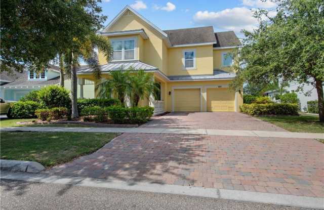 530 MANNS HARBOR DRIVE - 530 Manns Harbor Drive, Apollo Beach, FL 33572