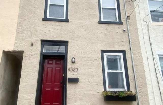 4323 DEXTER STREET Gallery 1