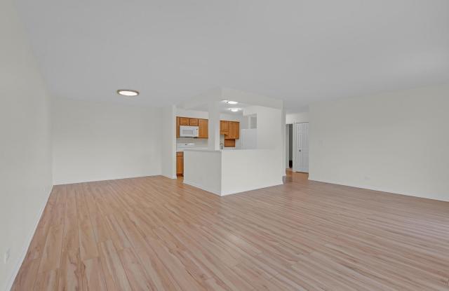 1415 E Central Road Gallery 3
