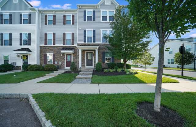 Luxury 3 Bedroom 4 Bath Townhome in Atwater Community photos photos