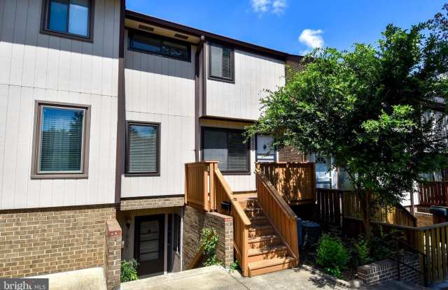 This home offers the perfect blend of modern updates, practical features, and unbeatable proximity to everything McLean and Tysons have to offer—making it an exceptional place to call home. photos photos