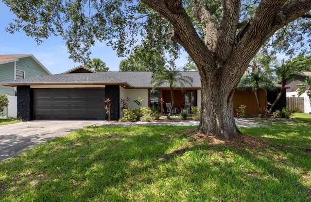 4715 KEMBLE COURT photos photos